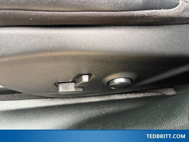 2022 Jeep Cherokee Limited 4WD | Pano Roof | BLIS | Remote Start