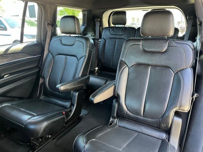 2023 Jeep Grand Cherokee L Overland 4WD | Pano Roof | BLIS | Entertain Pkg