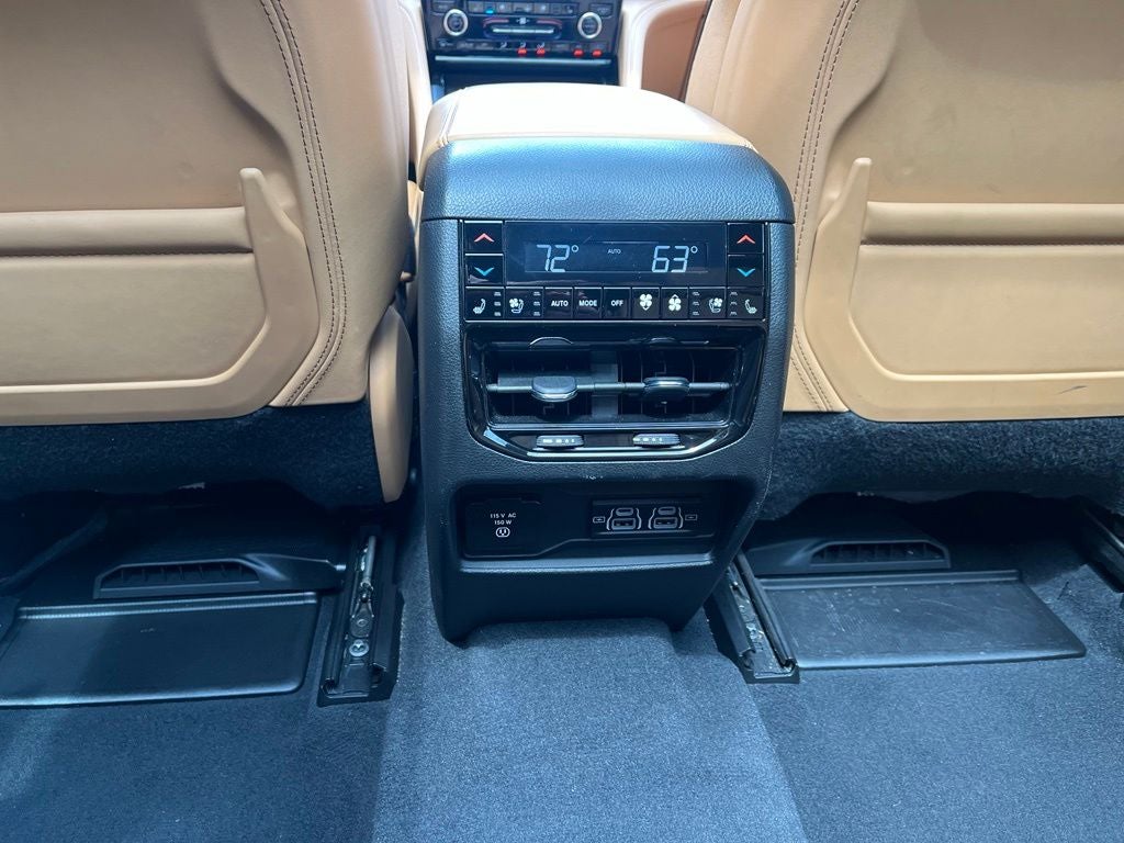 2023 Jeep Grand Cherokee L Summit Reserve 4WD | Moonroof | 360 Cam | High Alt