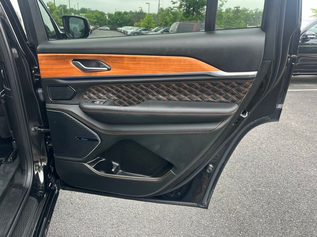 2025 Jeep Grand Cherokee L Summit 4WD | Pano Roof | 360 Cam | 23U Pkg