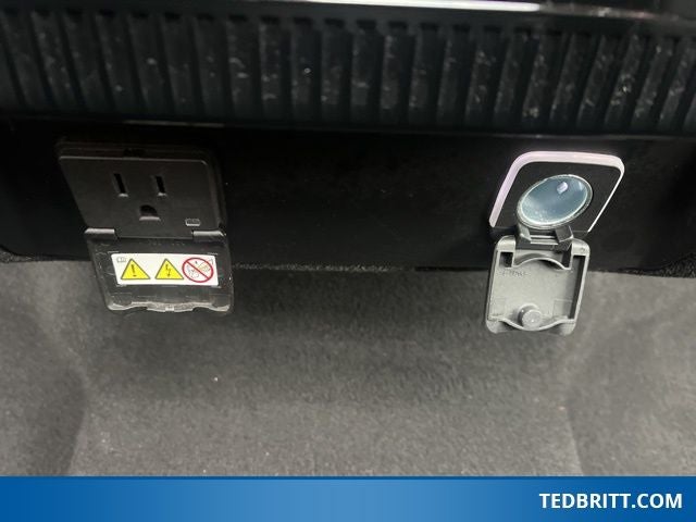 2024 Jeep Grand Wagoneer L Base 4WD | Pano Roof | 360 Camera | HUD