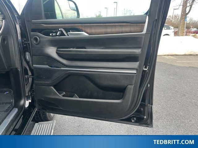 2024 Jeep Grand Wagoneer L Base 4WD | Pano Roof | 360 Camera | HUD