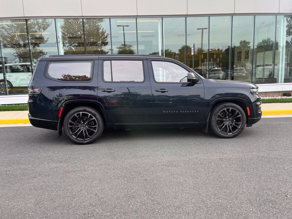 2023 Jeep Grand Wagoneer Series II 4WD | Flexible Seating Pkg | 28T Obsidian Pkg