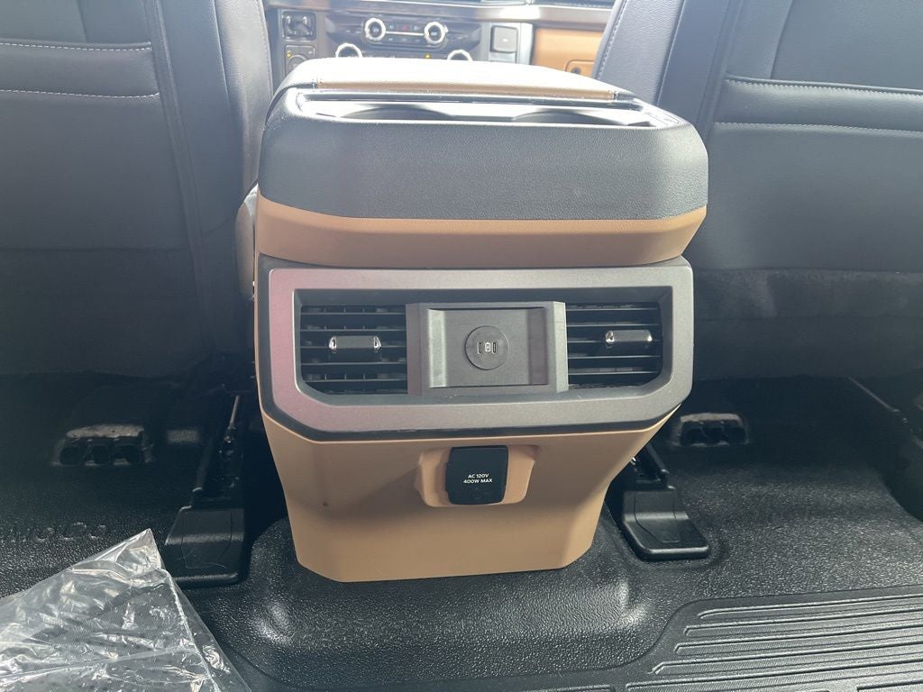 2025 Ford F-450SD Lariat DRW | High Capacity Trailer Tow Pkg | Dual Fuel Ta