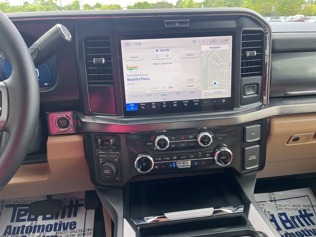 2025 Ford F-450SD Lariat DRW | High Capacity Trailer Tow Pkg | Dual Fuel Ta