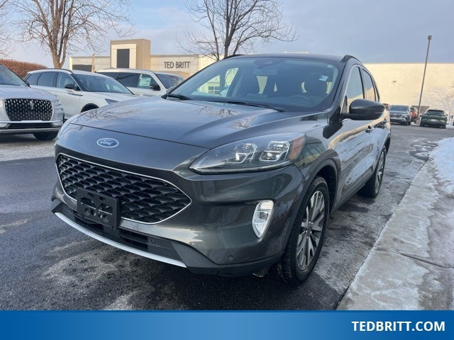2020 Ford Escape Titanium AWD | Remote Start | Adaptive Cruise | Trailer Tow