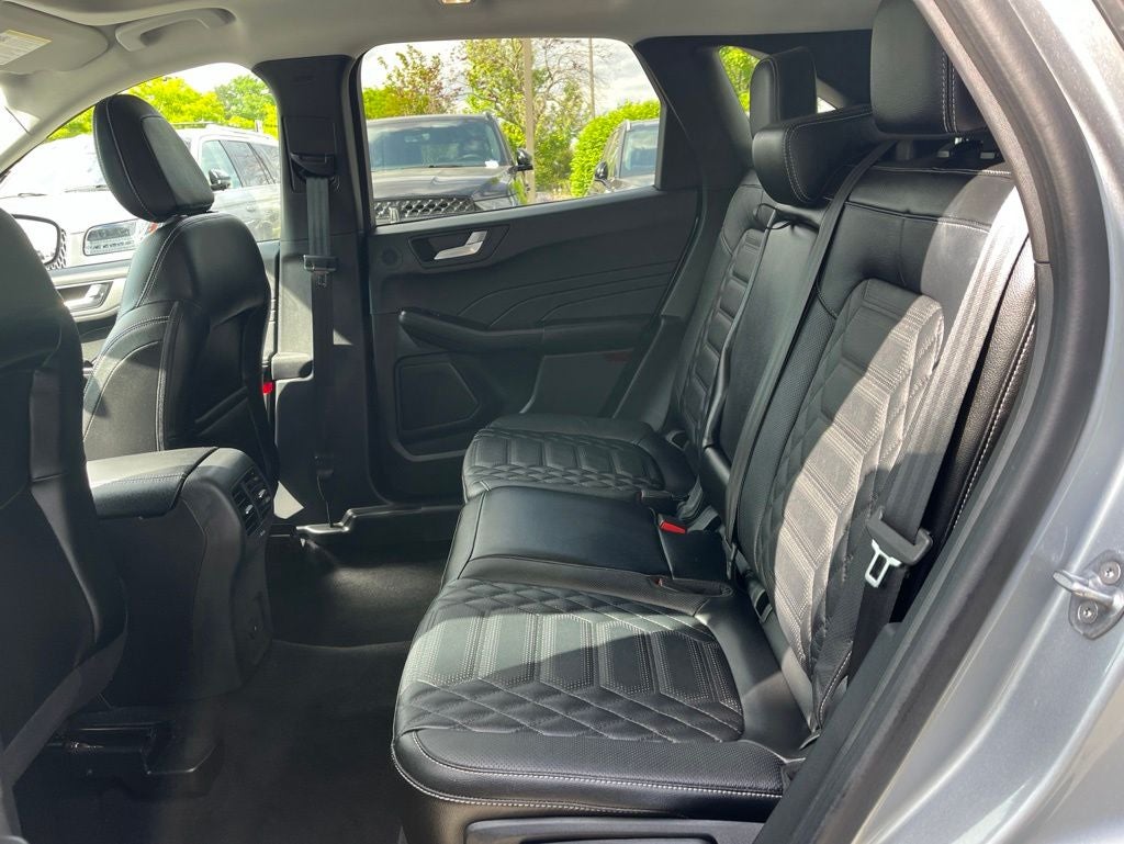 2023 Ford Escape Platinum AWD | Pano Roof | Premium Tech Pkg | 360 Cam | BLI