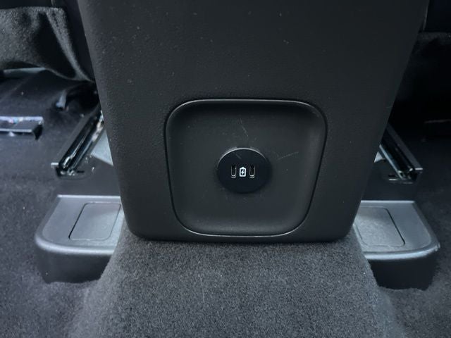 2025 Ford Escape Hybrid Platinum AWD | Nav | Pano Roof | BLIS | Remote Start