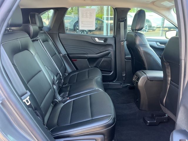 2025 Ford Escape Hybrid Platinum AWD | Nav | Pano Roof | BLIS | Remote Start