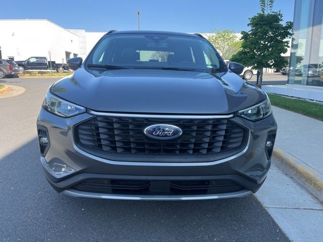 2025 Ford Escape Hybrid Platinum AWD | Nav | Pano Roof | BLIS | Remote Start