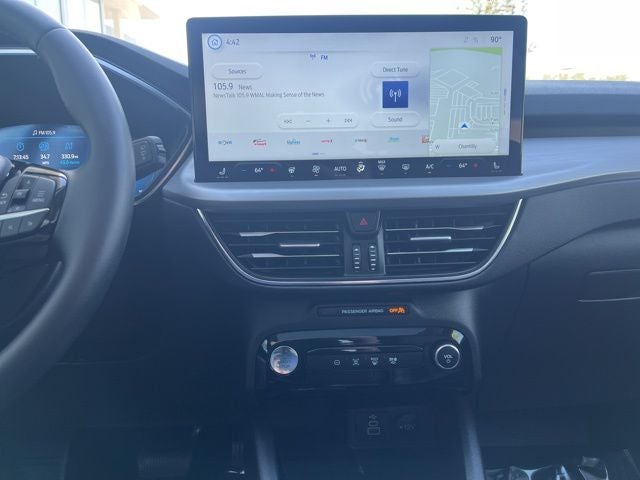 2025 Ford Escape Hybrid Platinum AWD | Nav | Pano Roof | BLIS | Remote Start