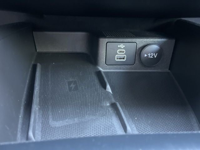 2025 Ford Escape Hybrid Platinum AWD | Nav | Pano Roof | BLIS | Remote Start