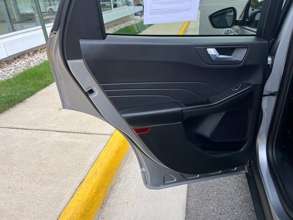 2024 Ford Escape ST-Line AWD | Tech Pkg | LKAS | BLIS | SYNC 4