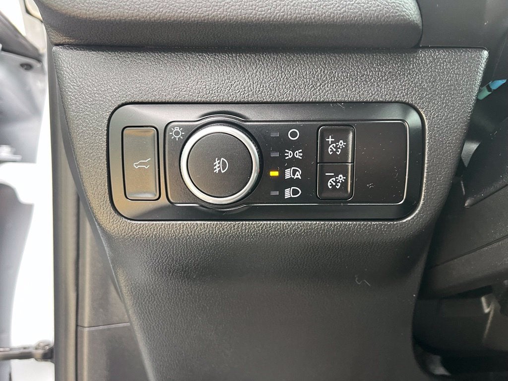 2025 Ford Escape ST-Line Select AWD | CarPlay/Android Auto | BLIS | Htd Front Seat