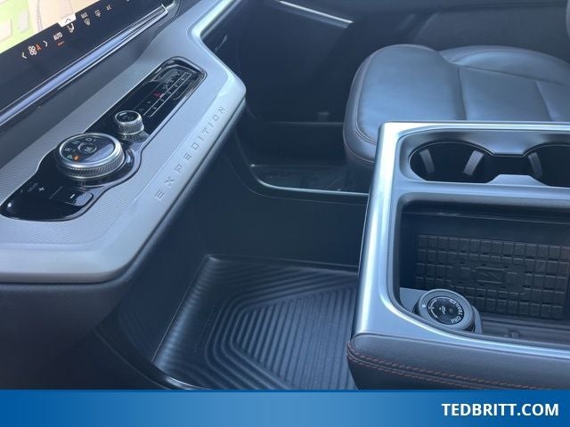 2025 Ford Expedition Max Active 4WD | Pano Roof | 360 Camera | HD Tow Pkg