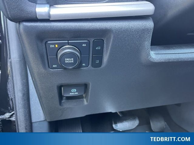 2025 Ford Expedition Max Active 4WD | Pano Roof | 360 Camera | HD Tow Pkg