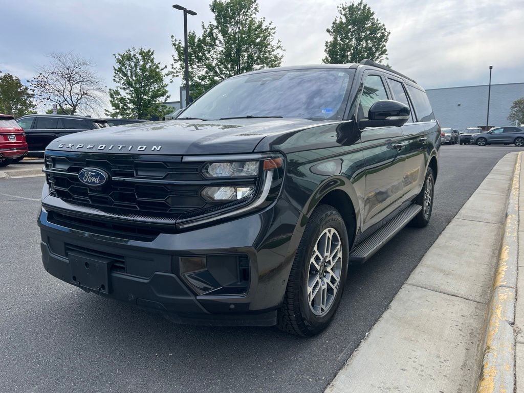 2025 Ford Expedition Max Active 4WD | Pano Roof | 360 Camera | HD Tow Pkg