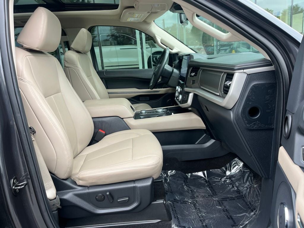 2023 Ford Expedition Max XLT 4WD | Pano Roof | HD Tow Pkg | Heat/Vent Seats