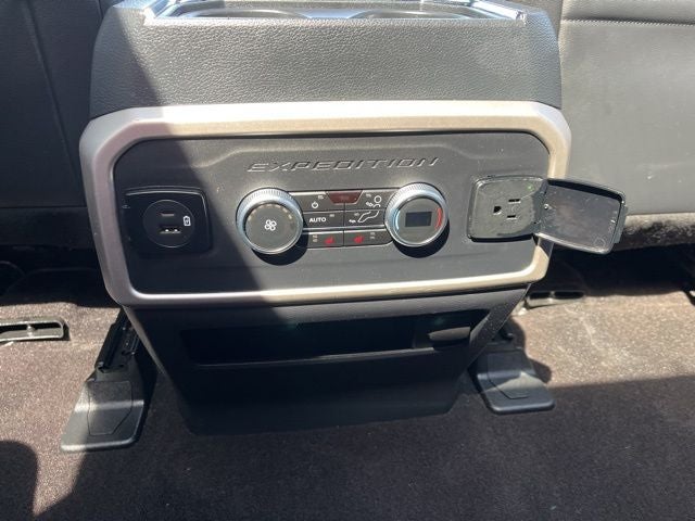 2023 Ford Expedition Max Limited Stealth 4WD | Pano Roof | NEW TIRES | HD Tow