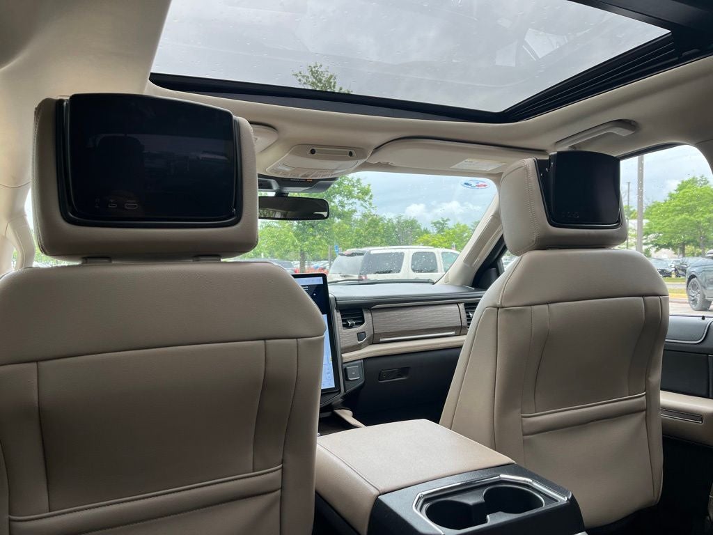 2023 Ford Expedition Max Limited 4WD | Pano Roof | Entertain Pkg | HD Tow Pkg
