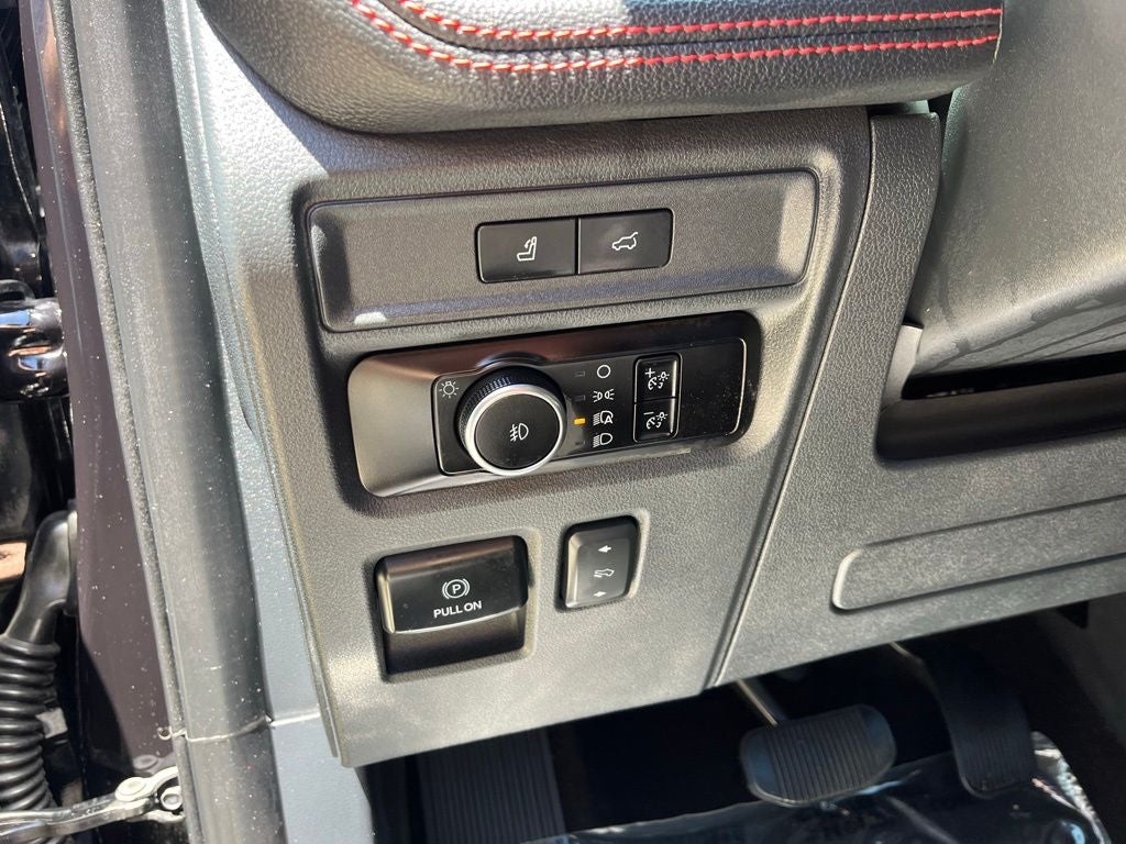 2023 Ford Expedition Limited Stealth 4WD | Pano Roof | 360 Cam | BLIS | HD Tow