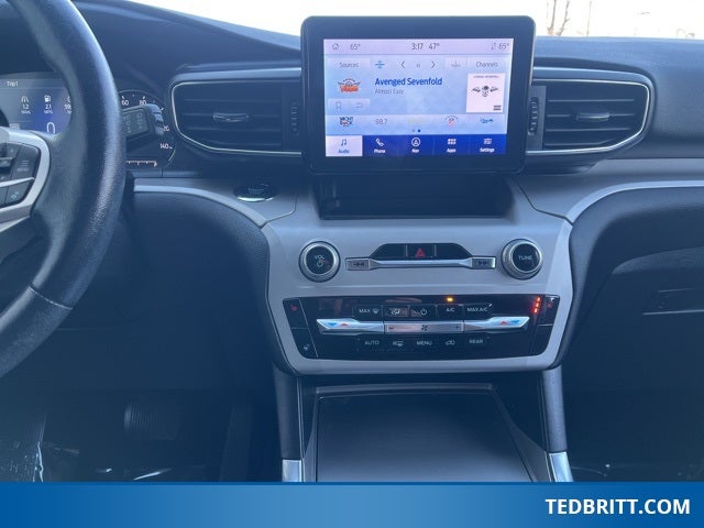 2023 Ford Explorer XLT 4WD | NAV | Pano Roof | BLIS | Remote Start