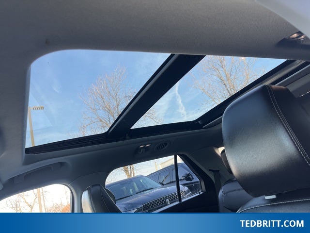 2023 Ford Explorer XLT 4WD | NAV | Pano Roof | BLIS | Remote Start