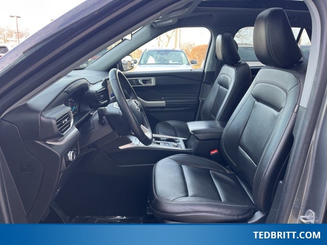 2023 Ford Explorer XLT 4WD | Pano Roof | Heated Seats | Tow Pkg