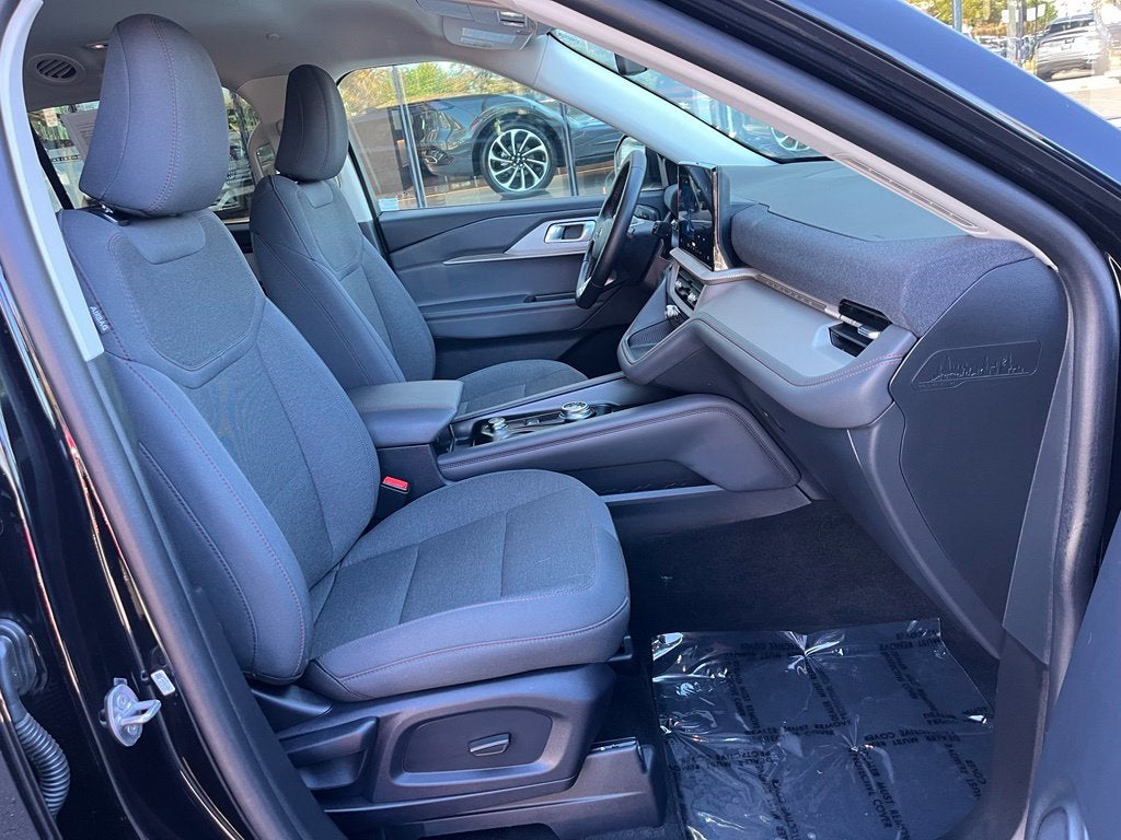 2025 Ford Explorer Active 4WD | BLIS | CarPlay/Android | LKAS