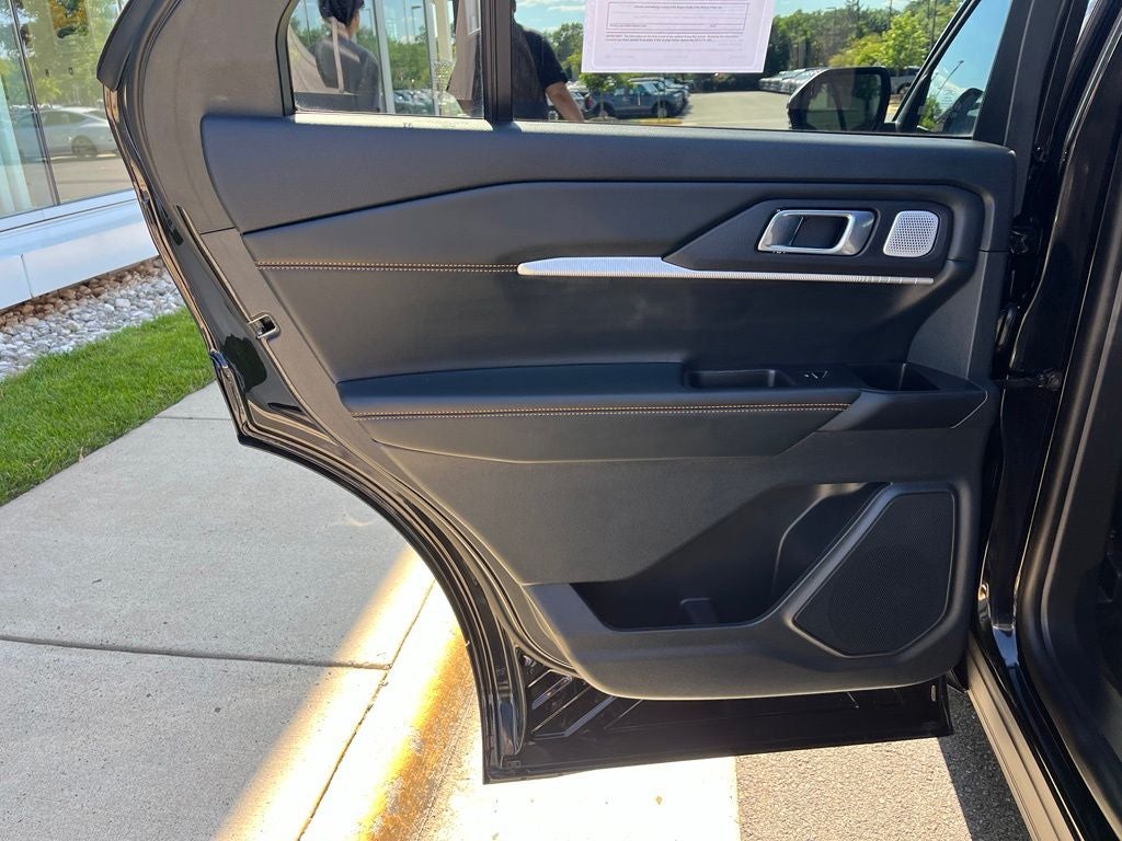 2026 Ford Explorer Tremor 4WD | Ultimate Pkg | Pano Roof | 360 Camera