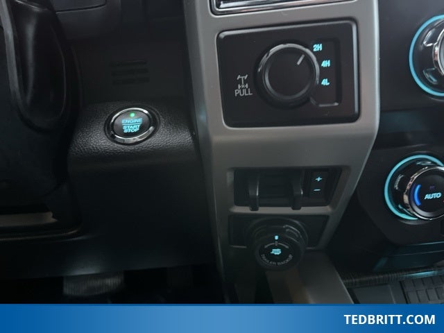 2021 Ford F-250SD Lariat 4WD | Pano Roof | Ultimate Pkg | Black Appear Pkg