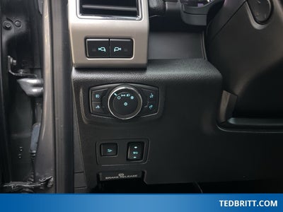 2021 Ford F-250SD Lariat 4WD | Pano Roof | Ultimate Pkg | Black Appear Pkg