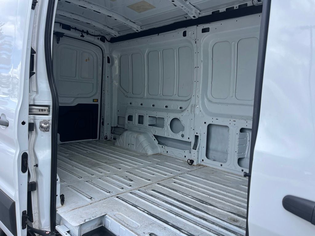 2024 Ford Transit-250 Base Medium Roof Cargo Van | 148" WB