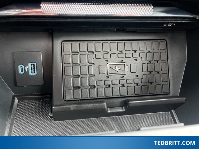 2023 Ford F-150 Lariat PowerBoost 4WD | Pano Roof | 360 Cam | Max Tow Pkg