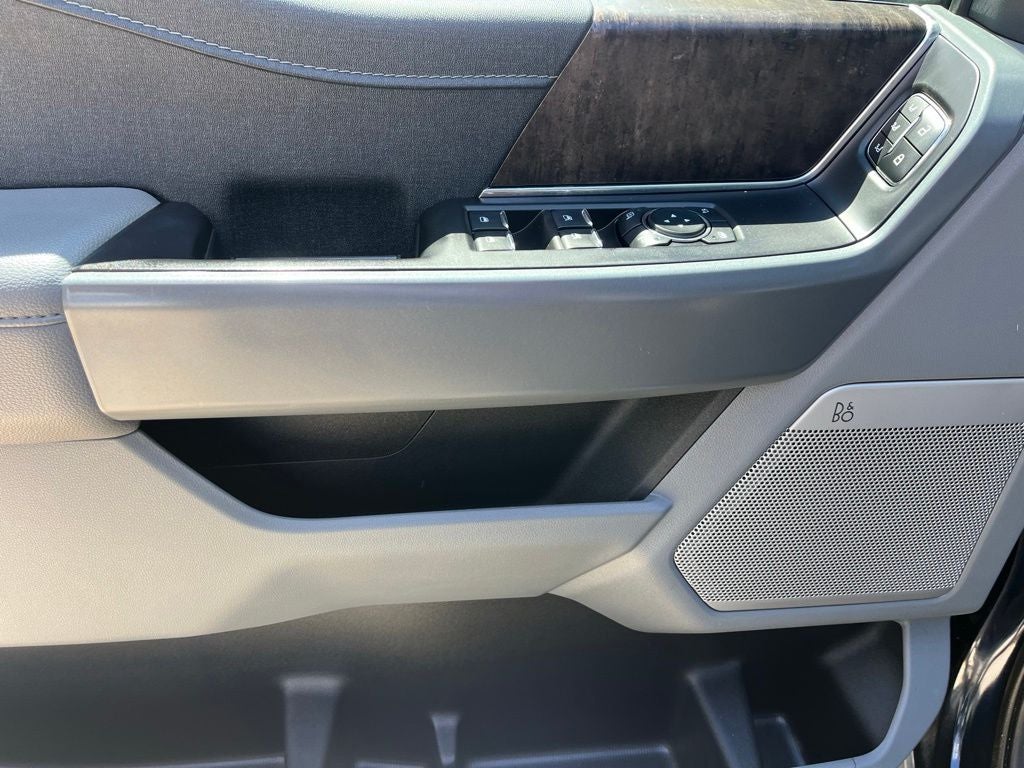 2023 Ford F-150 Lariat Hybrid 4WD | Pano Roof | Trailer Tow Pkg | BLIS