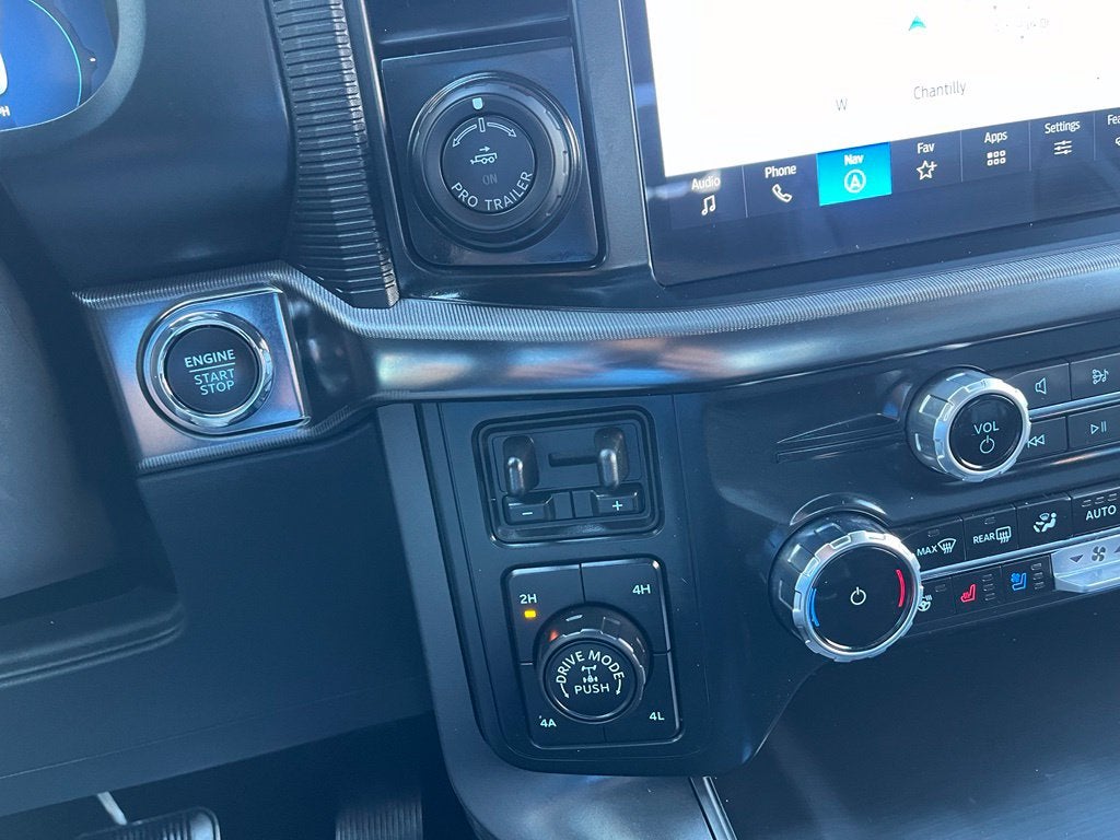 2024 Ford F-150 Lariat 4WD | Pano Roof | 360 Cam | Htd/Vent Seats | BLIS