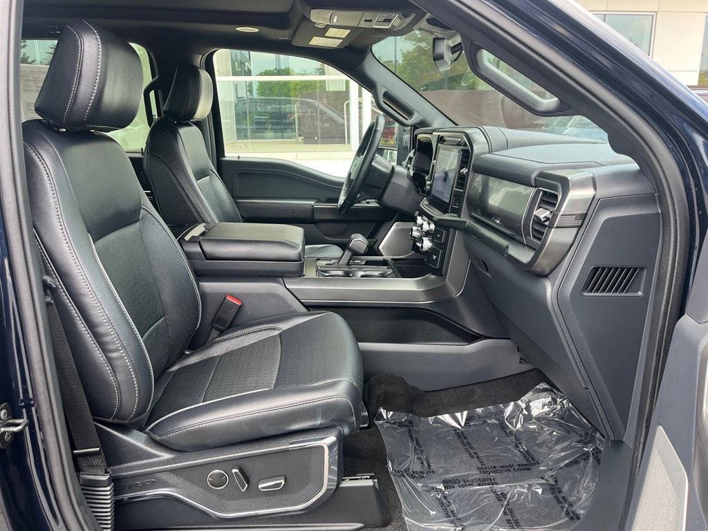 2024 Ford F-150 Lariat 4WD | Pano Roof | 360 Cam | Black Appear Pkg