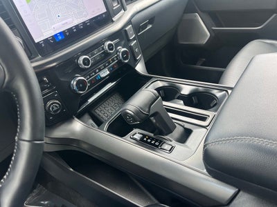 2024 Ford F-150 Lariat 4WD | Pano Roof | 360 Cam | Black Appear Pkg