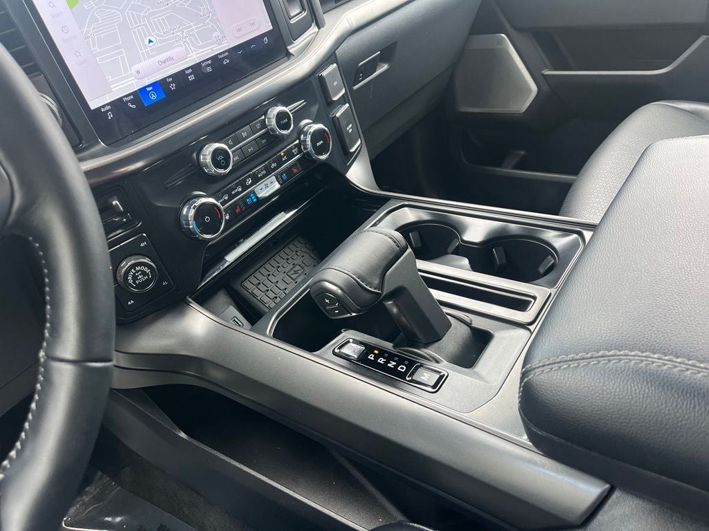 2024 Ford F-150 Lariat 4WD | Pano Roof | 360 Cam | Black Appear Pkg