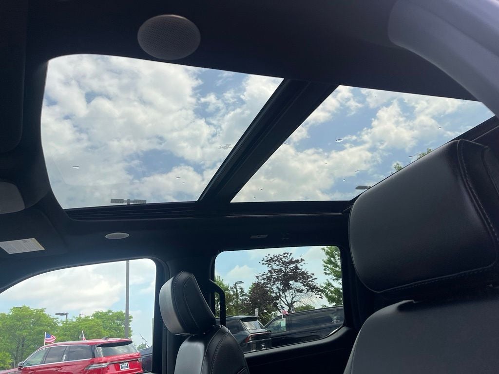 2024 Ford F-150 Lariat 4WD | Pano Roof | 360 Cam | Black Appear Pkg