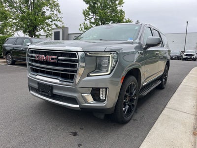 2023 GMC Yukon SLT 4WD | Dual Moonroof | 22" Gloss Black Wheels