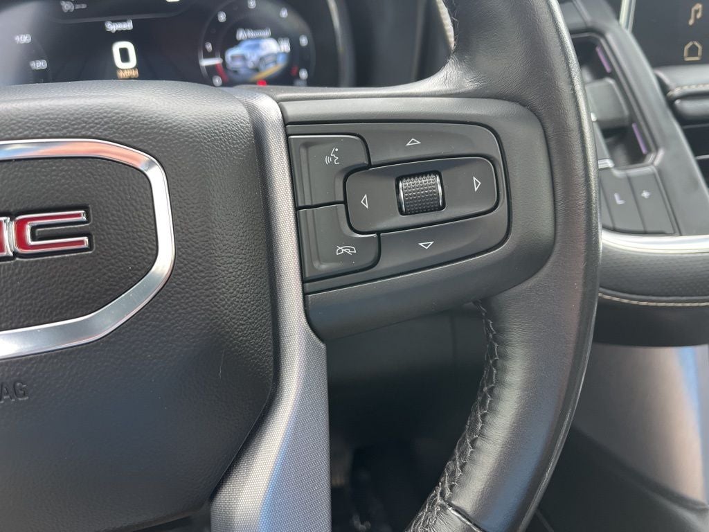 2023 GMC Yukon SLT 4WD | Dual Moonroof | 22" Gloss Black Wheels