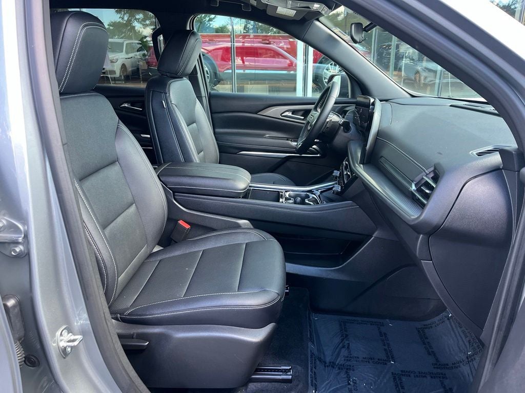 2026 Chevrolet Traverse LT | Remote Start | BLIS | Heated Front Seats |