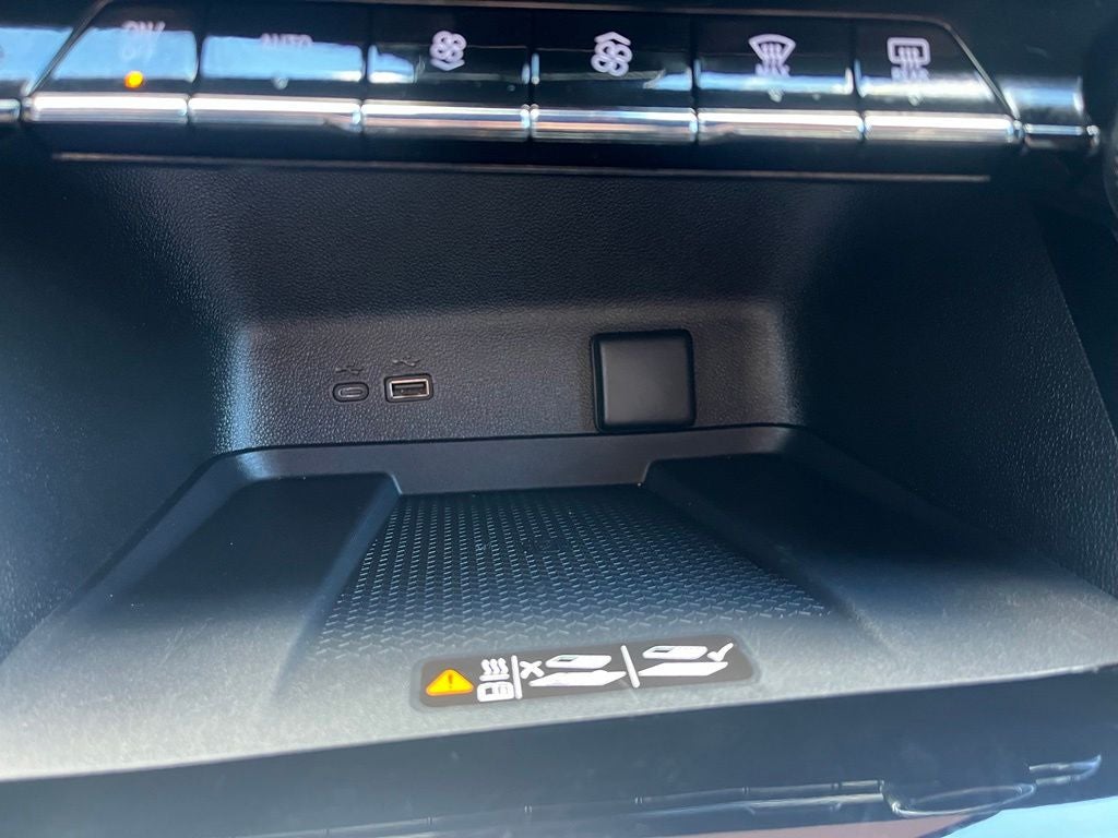 2026 Chevrolet Traverse LT | Remote Start | BLIS | Heated Front Seats |