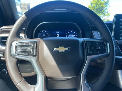 2023 Chevrolet Suburban LT 4WD | Pano Roof | 360 Cam | BLIS | Signature+ Pkg