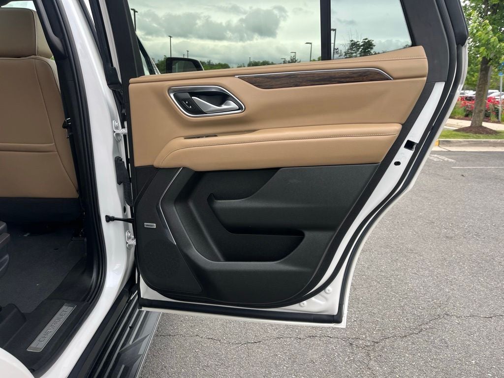 2022 Chevrolet Tahoe Premier 4WD | Pano Roof | BLIS | Max Trailering Pkg