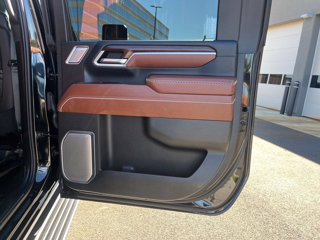 2026 GMC Sierra 3500HD Denali Ultimate 4WD | Pano Roof | 5th Wheel Pkg