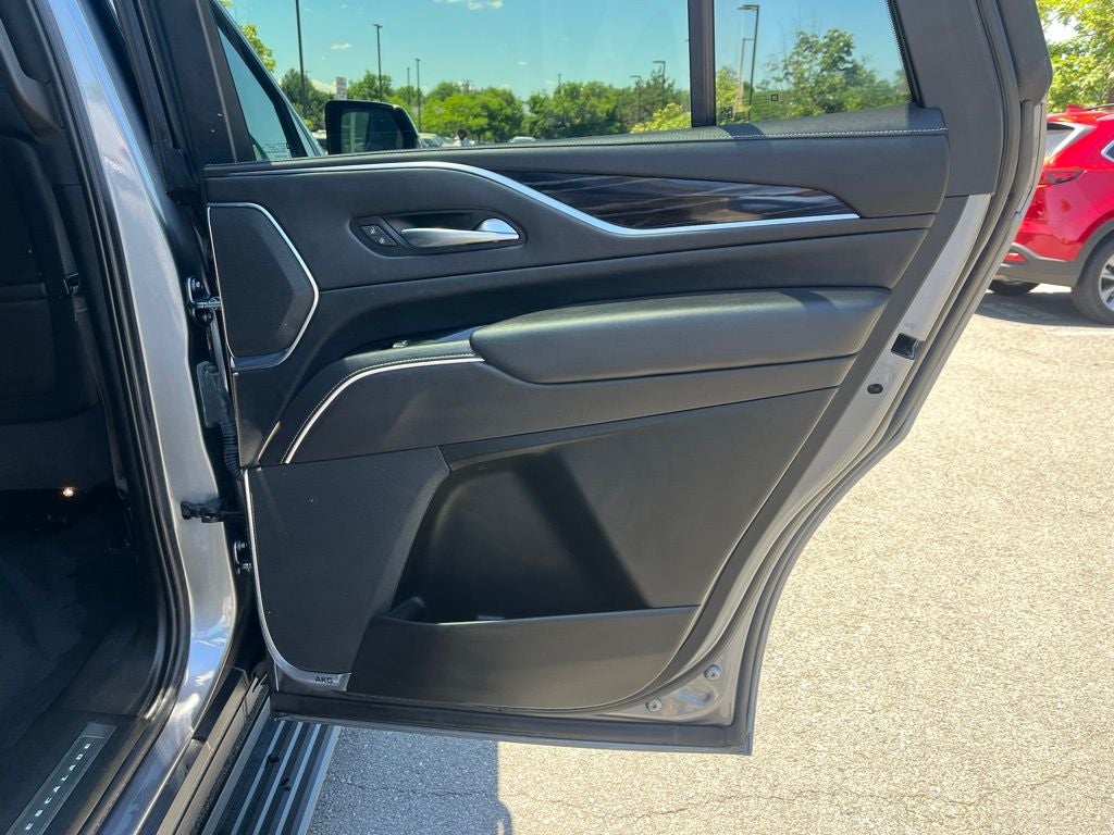2022 Cadillac Escalade Sport 4WD | Touring Pkg | Rear Media Pkg | Supercruise