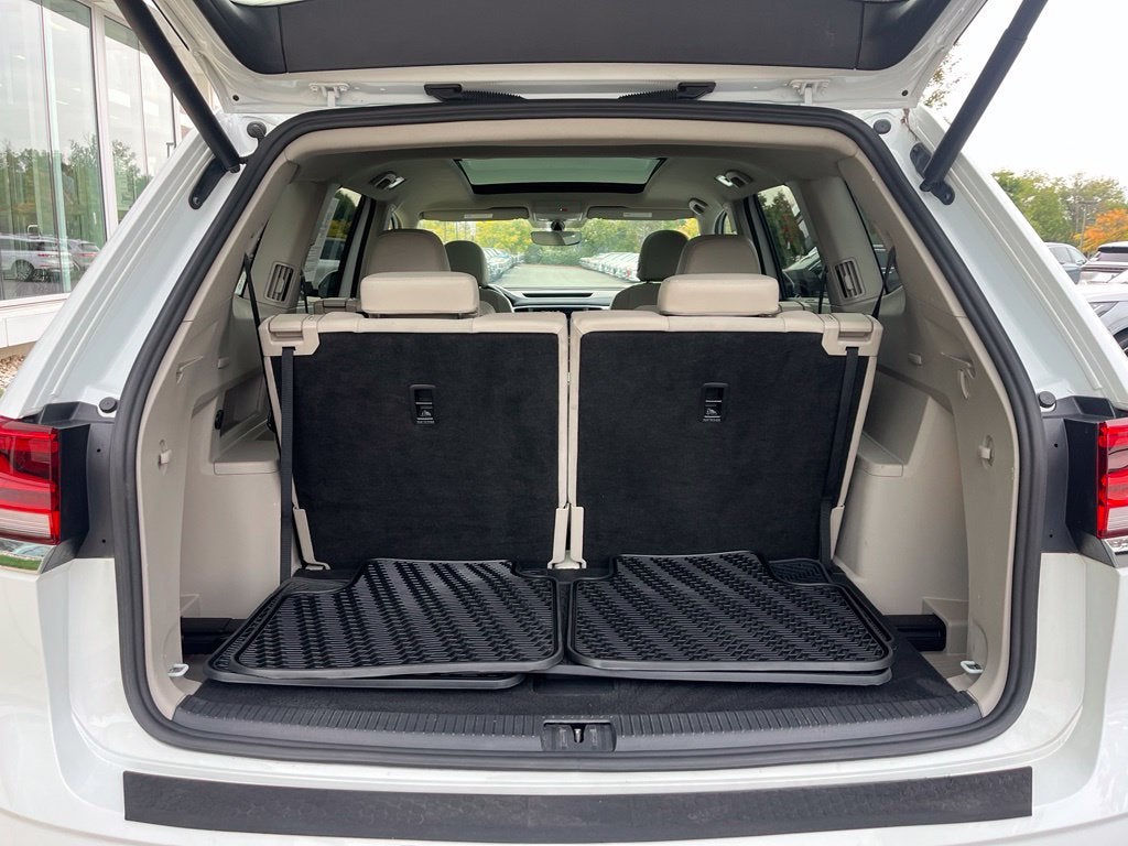 2021 Volkswagen Atlas 3.6L V6 SE w/Technology R-Line AWD | Moonroof | BLIS