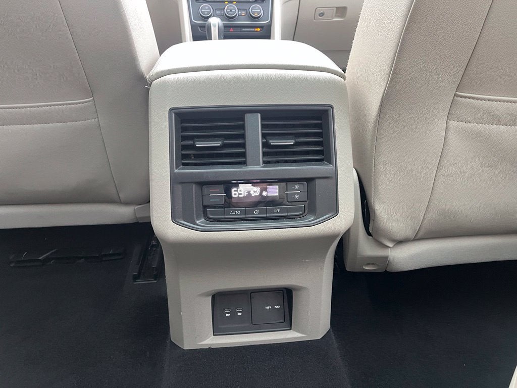 2021 Volkswagen Atlas 3.6L V6 SE w/Technology R-Line AWD | Moonroof | BLIS